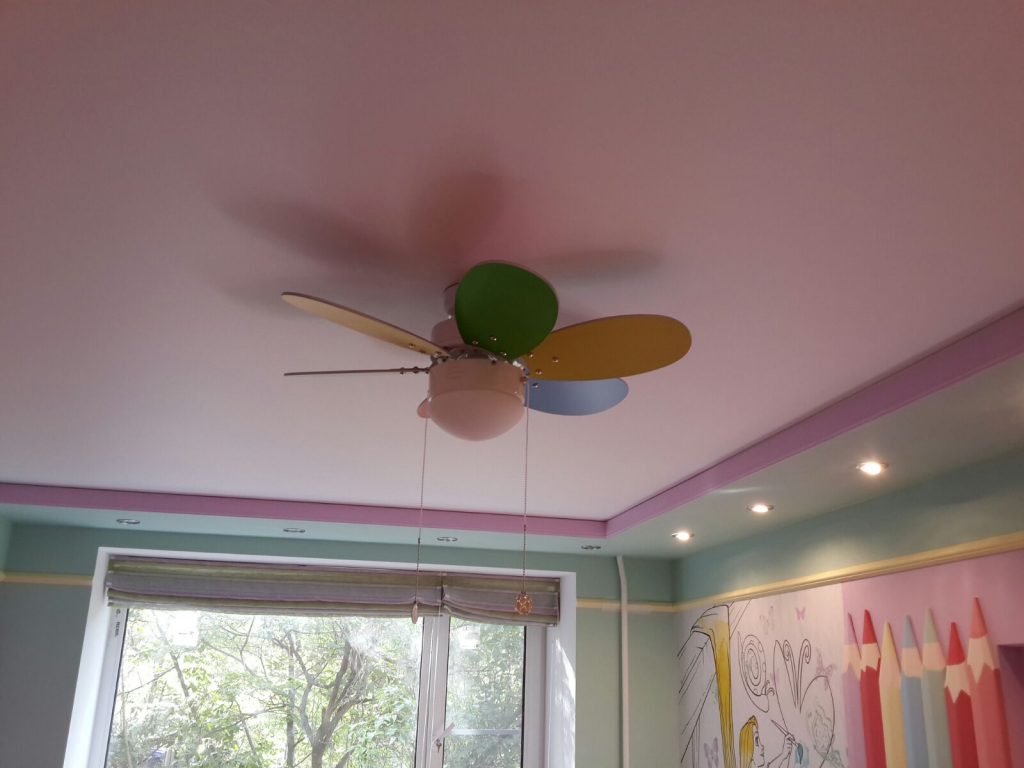 Тканевый натяжной потолок для детской комнаты