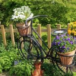 Фото 44: Использование велосипеда для цветника
