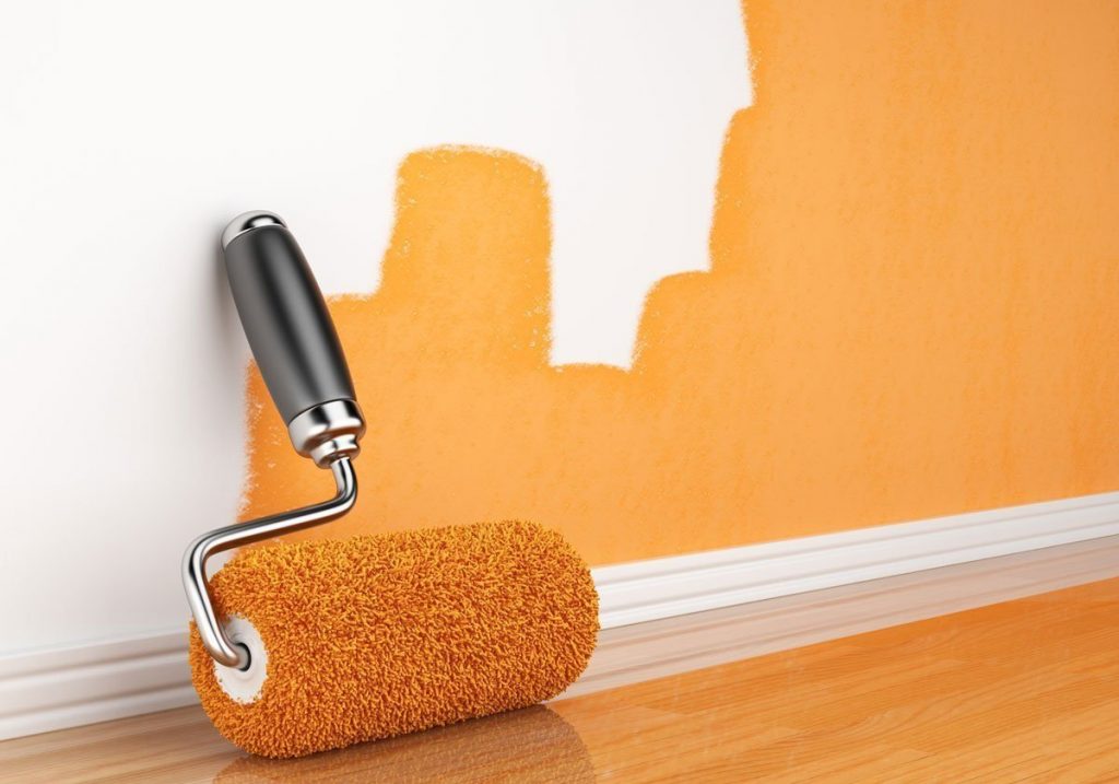 Как правильно покрасить стены валиком
