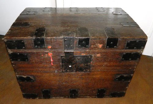 oak_silver_chest_with_fitted_i_as136a792b(сундук)