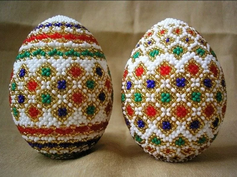 Пасхальные яйца из бисера с фото