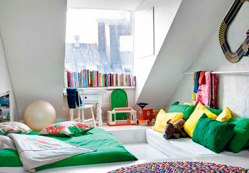 Дизайн детской комнаты на мансарде