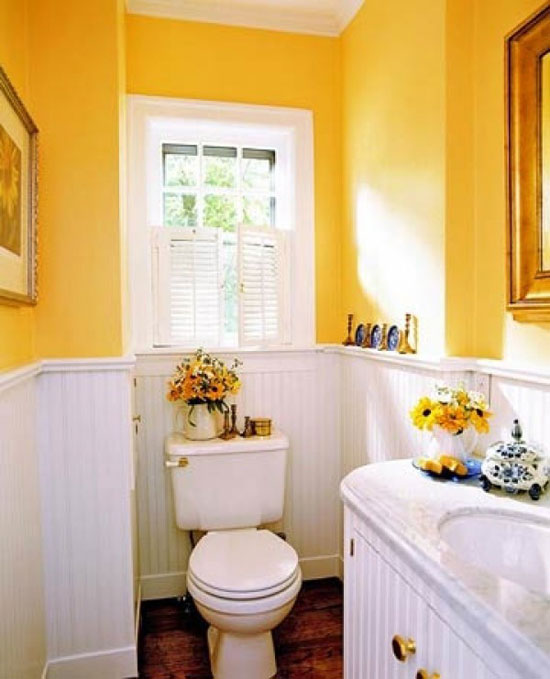 Желтый яркий цвет в ванной комнате