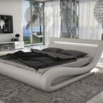 Фото 36: Кровать в плавных формах в спальне в современном стиле