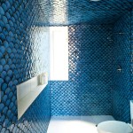 Фото 23: Синий кафель для ванной комнаты
