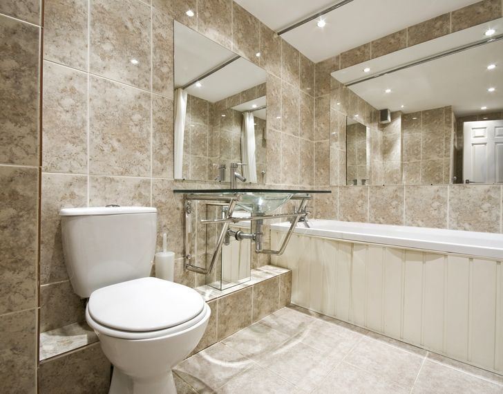 Керамическая плитка в классической ванной