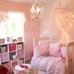 Фото 6: Детская комната для девочек в розовом