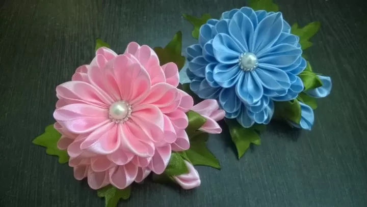 Цветы из атласных лент своими руками: 16 интересных вариантов
