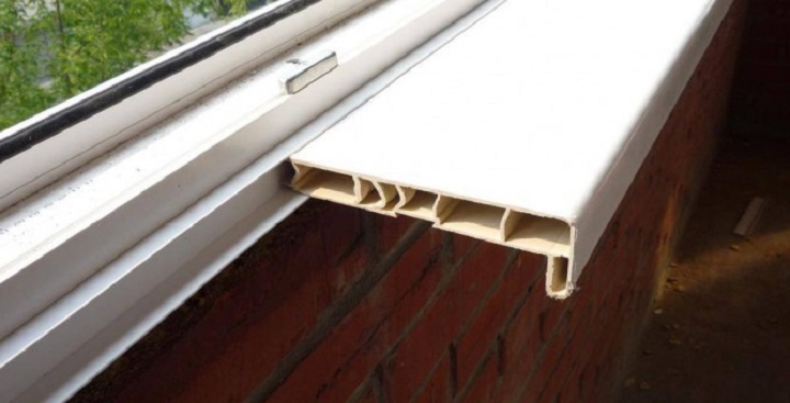Недостаточное опирание плиты подоконника при установке на оконный блок балкона