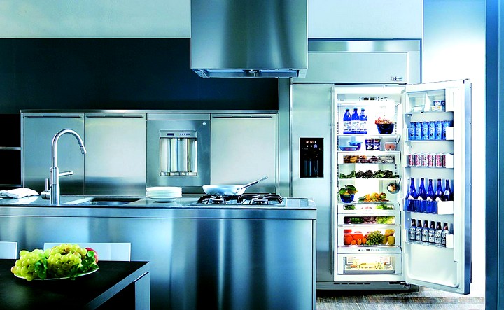 Встроенный холодильник 2