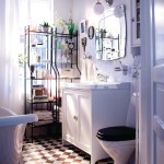 Фото 17: Использование кованных полок в ванной комнате