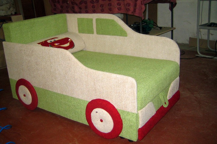 Детский диван-кровать с бортиками (4)