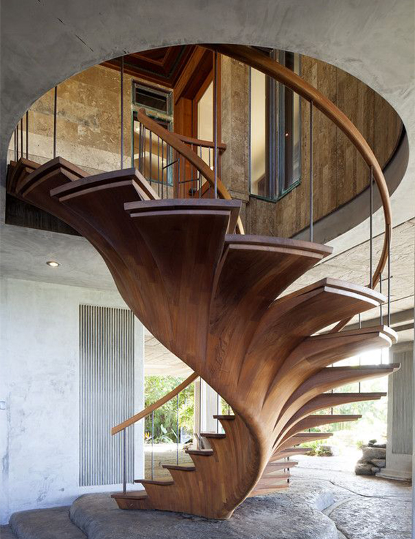 Лестница в форме дерева