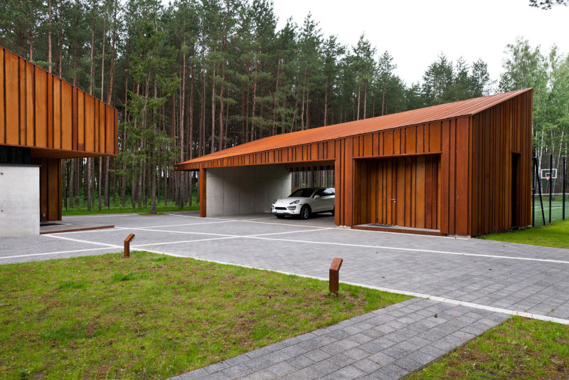 Дизайн деревянного гаража с односкатной крышей