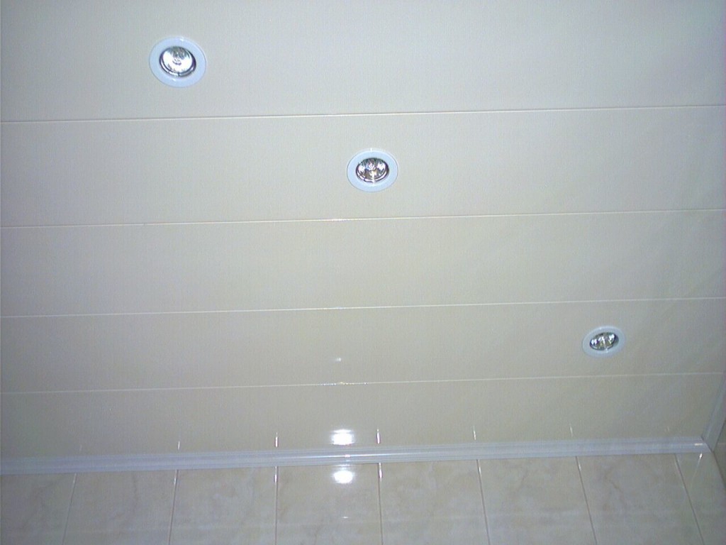 Навесной потолок из панелей ПВХ