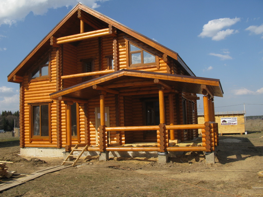 Надежный деревянный дом
