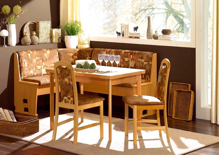 кухонные уголки со столом и стульями