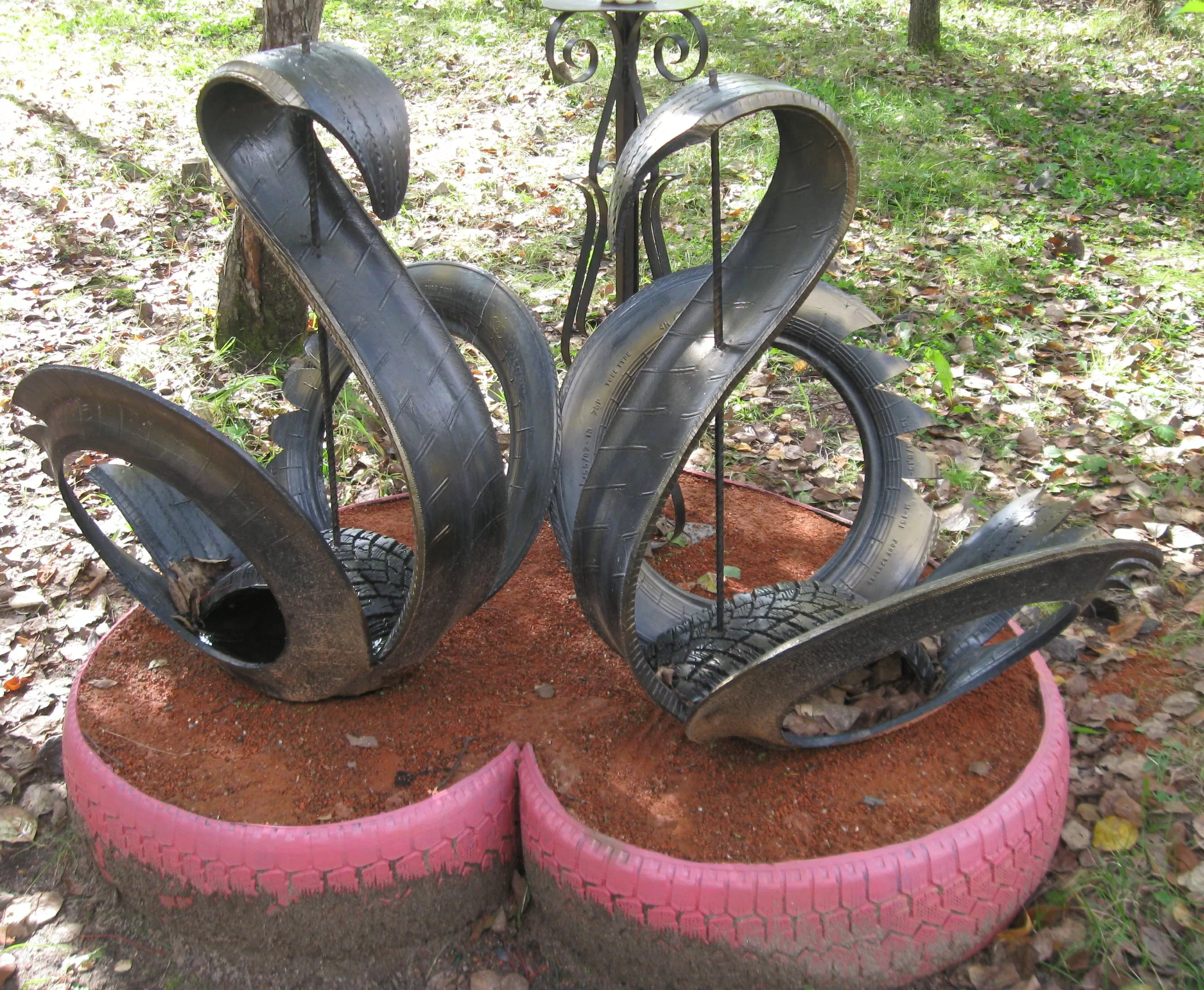 Поделки из шин своими руками для огорода и дачи, сада, фото | ДОМ, МИЛЫЙ ДОМ | Дзен