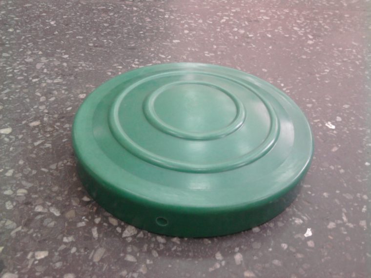 Крышка люка колодца: выбираем вместе