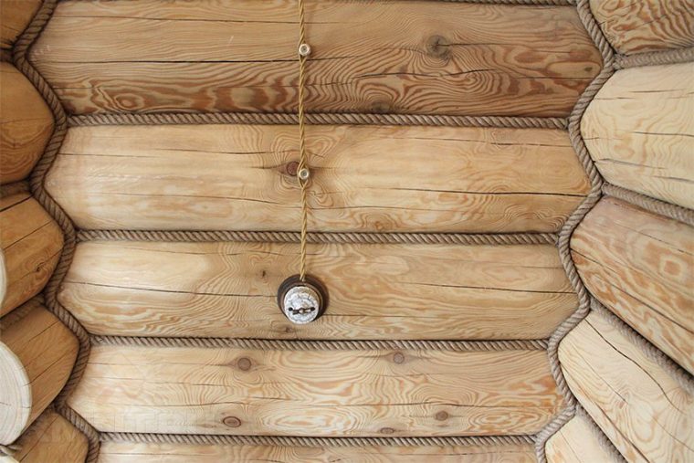 Крученая проводка в деревянном доме фото
