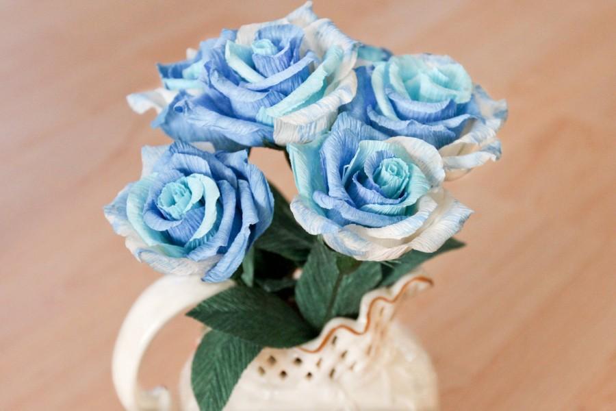 Голубые розы из бумаги
