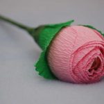 Фото 12: Бутон розы из гофрированной бумаги