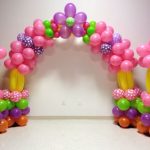 Фото 20: Цветочная арка из шариков