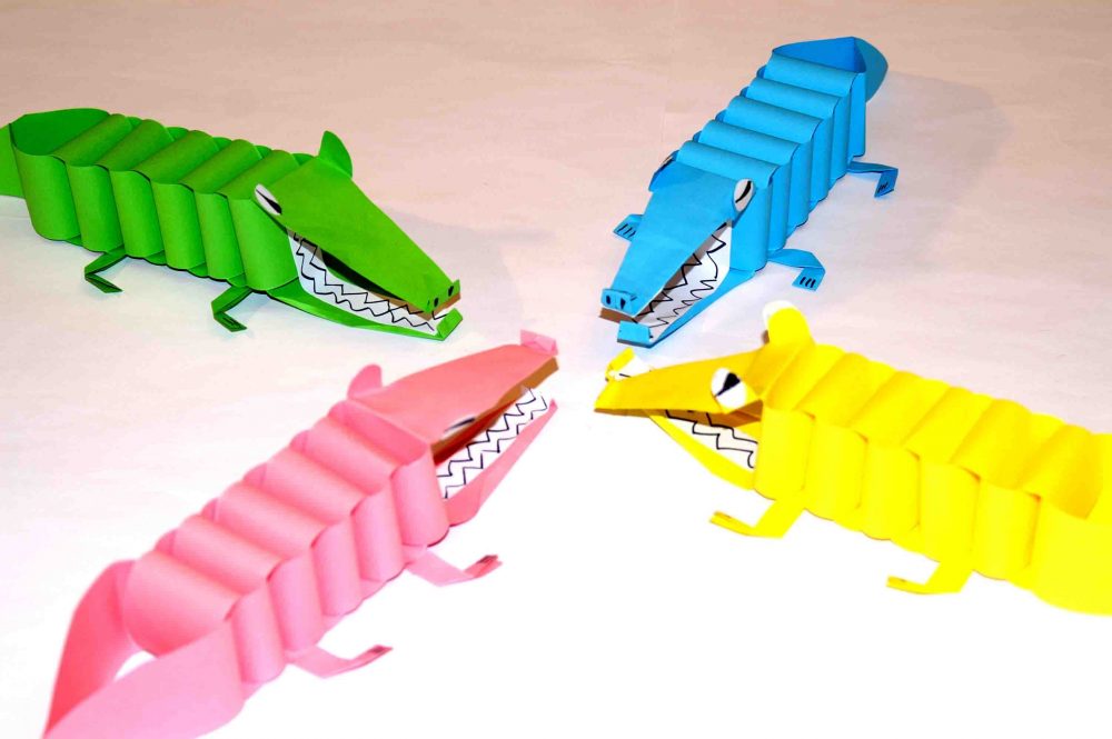 Крокодилы из цветной бумаги