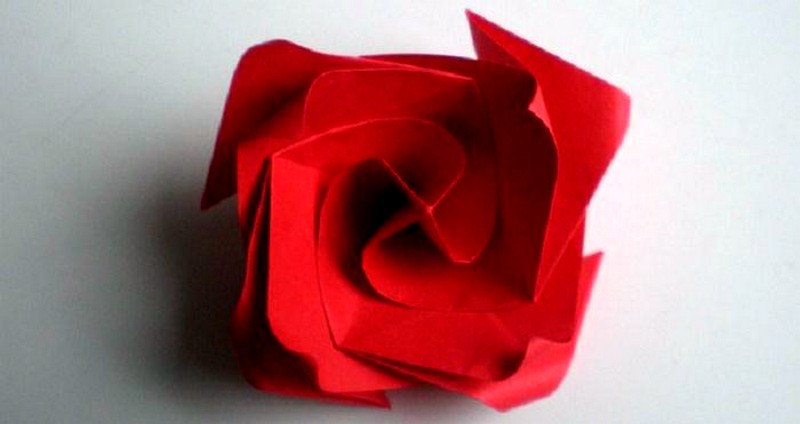 podelka_roza_origami