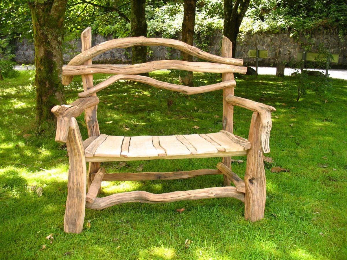Деревянная мебель для дачи