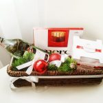 Фото 36: Подарочная корзинка с конфетами