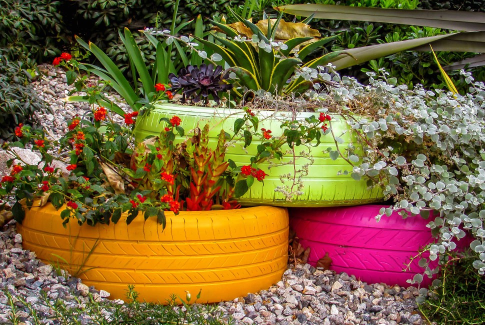 Ограждения для клумб: необычные варианты для украшения вашего сада