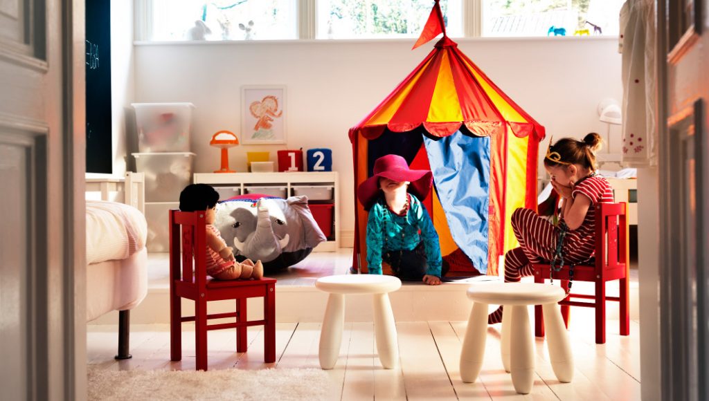 Мебель в детской для дошкольников