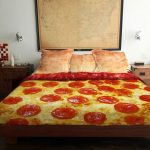 Фото 61: Креативное постельное белье с рисунком пиццы