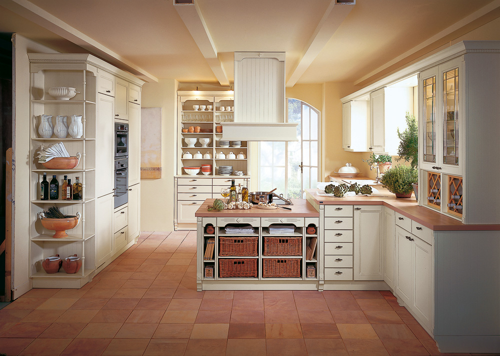 Белая мебель для кухни в стиле кантри