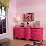 Фото 55: Розовый комод для спальни
