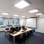 Фото 58: Накладные квадратные led–светильники в офисе