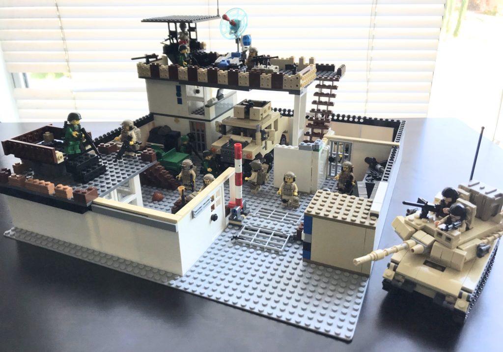 Подарок Лего конструктор военная база для ребенка на 23 февраля